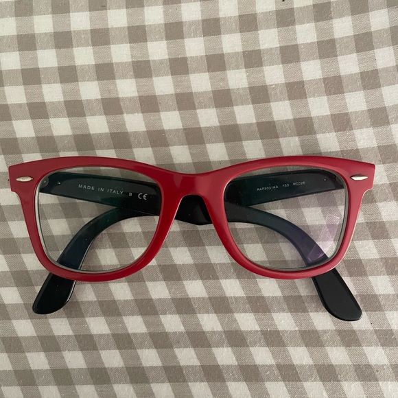 Ray-Ban Red Glass Frame - Picture 3 of 3
